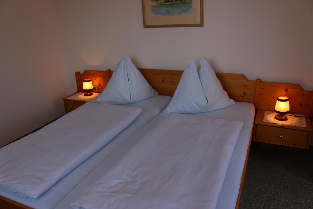 Gastehaus Sapetschnig Apartment Фаак ам Зее Екстериор снимка