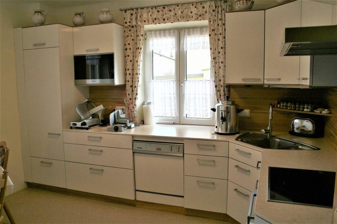 Gastehaus Sapetschnig Apartment Фаак ам Зее Екстериор снимка